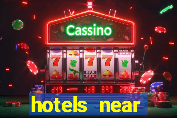 hotels near hollywood casino