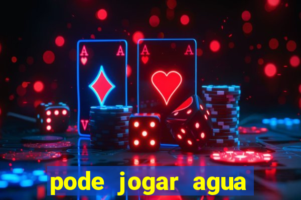 pode jogar agua fervente na pia